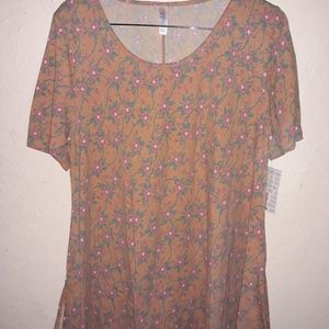 LuLaRoe flowered shirt Size L NWT